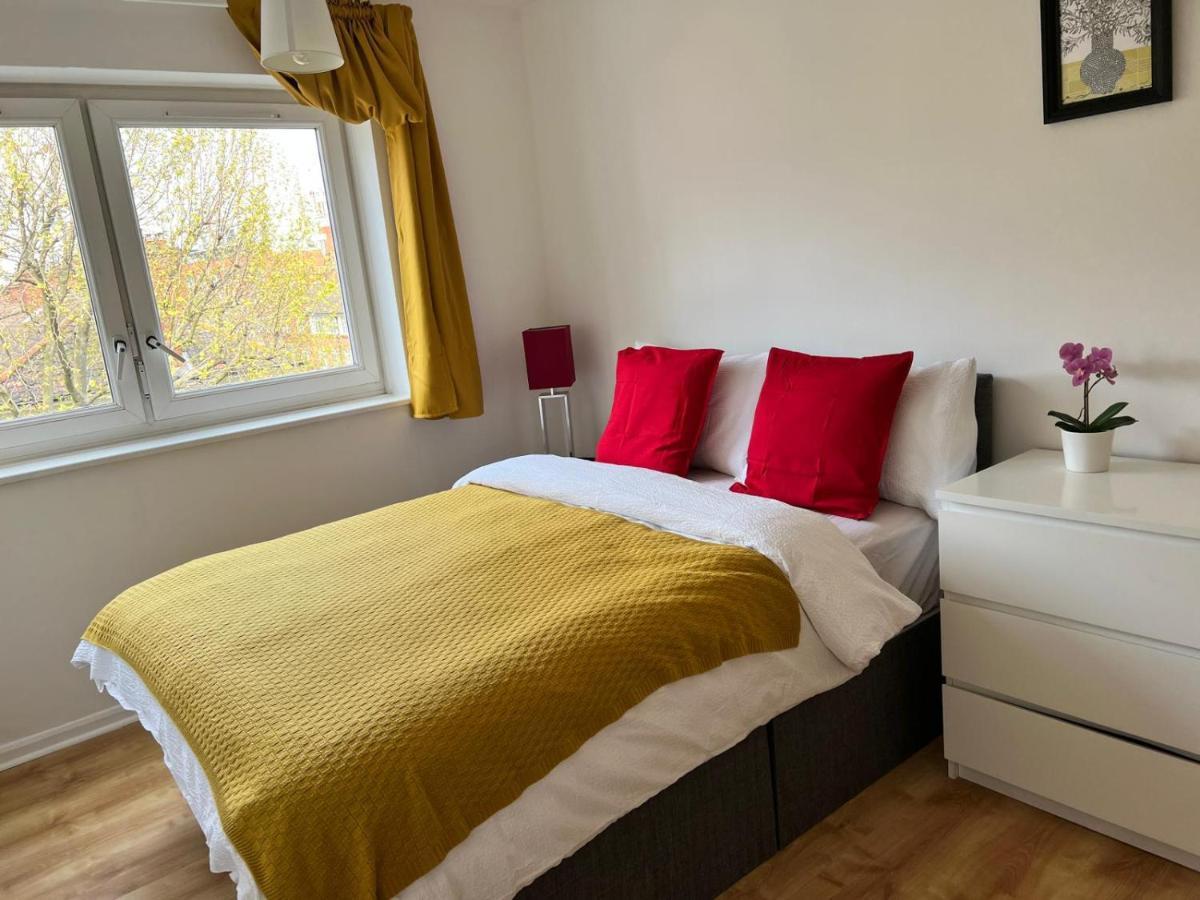 Morden 2 Bedroom Apartment Tower Bridge Londen Buitenkant foto